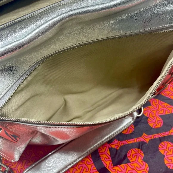 Tory Burch Metallic Reva Silver Clutch - Picture 7 of 14